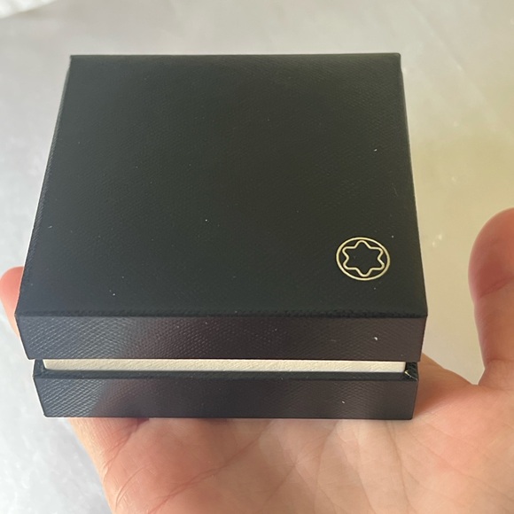 Montblanc Silver Rectangular Cuff Links - Picture 2 of 4